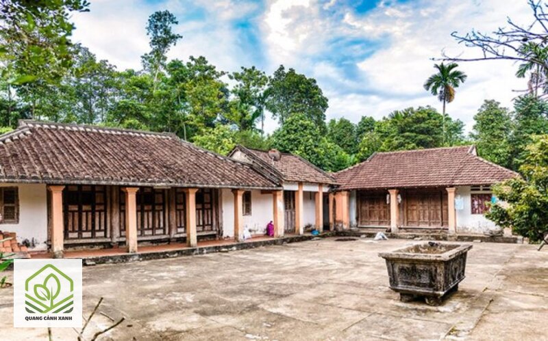Sân vườn phong cách đồng quê Việt Nam - Cây quen thì bệnh cũng quen